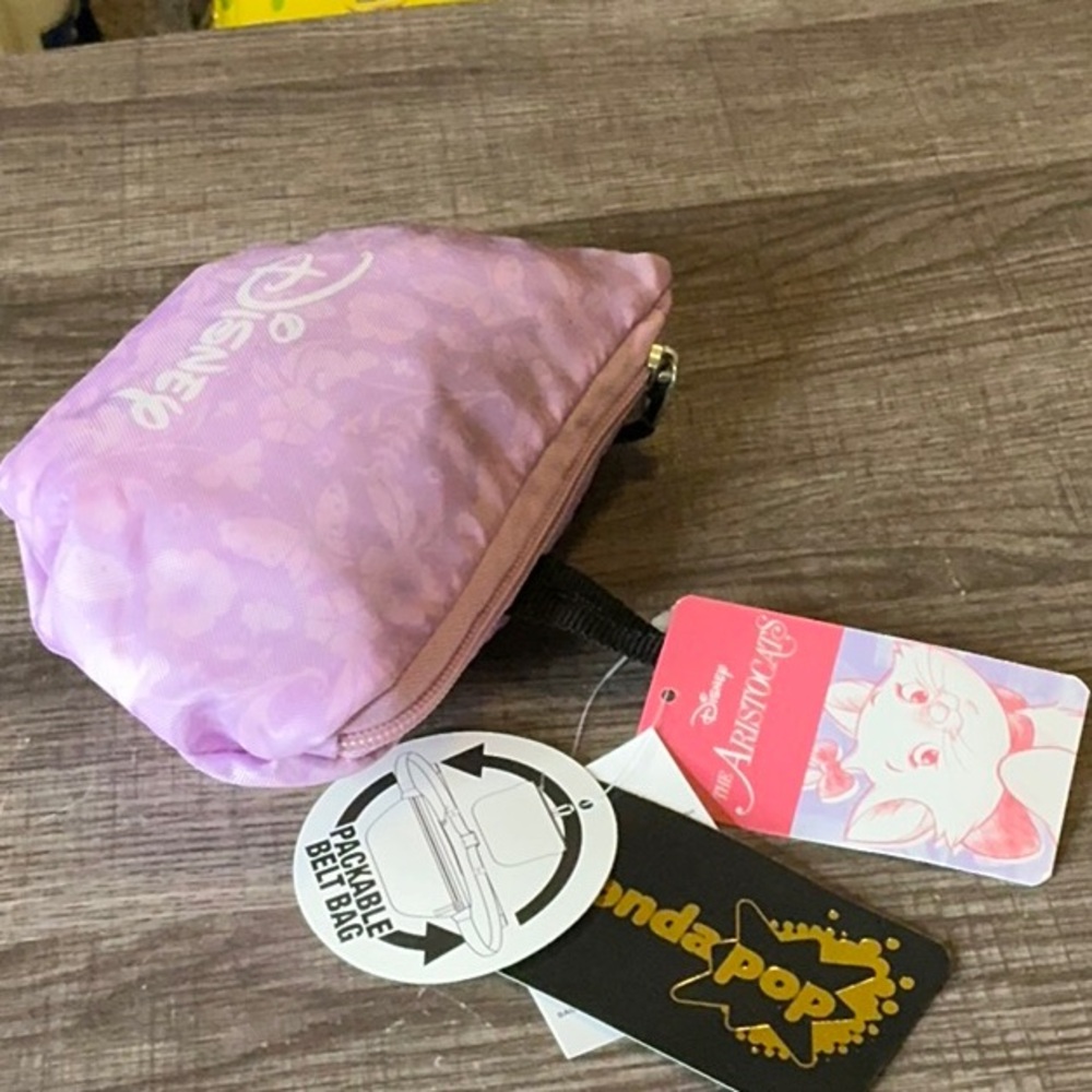 WondaPop Marie Aristocats Nylon Packable Belt Bag - Picture 7 of 7